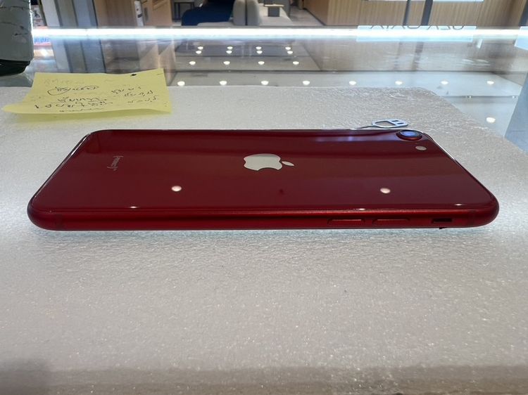 64 GB iPhone SE 3 สีแดง 64 เครื่องสวย