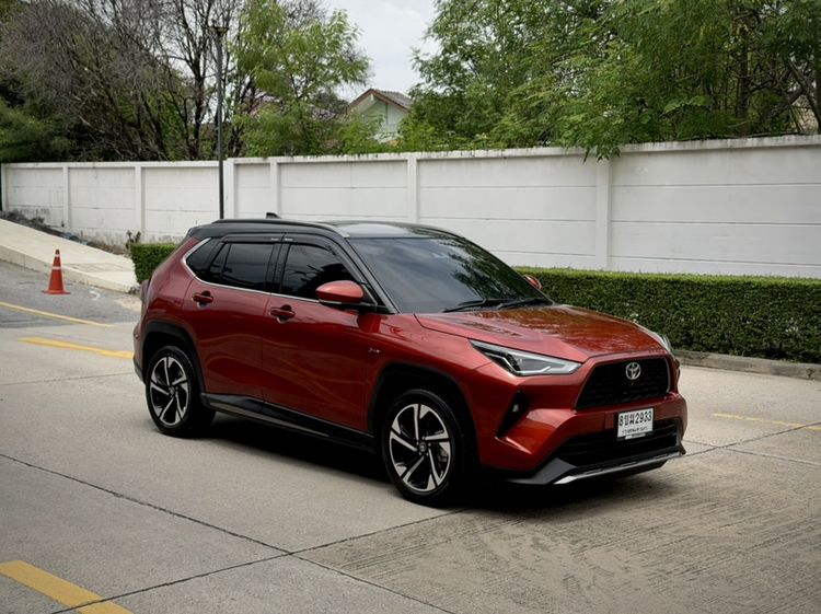 รถ Toyota Yaris Cross 1.5 HEV Premium Luxury สี แดง