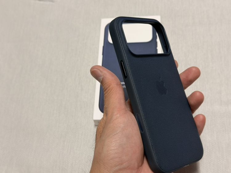 iphone 17 Pro Max TechWoven Case รูปที่ 5