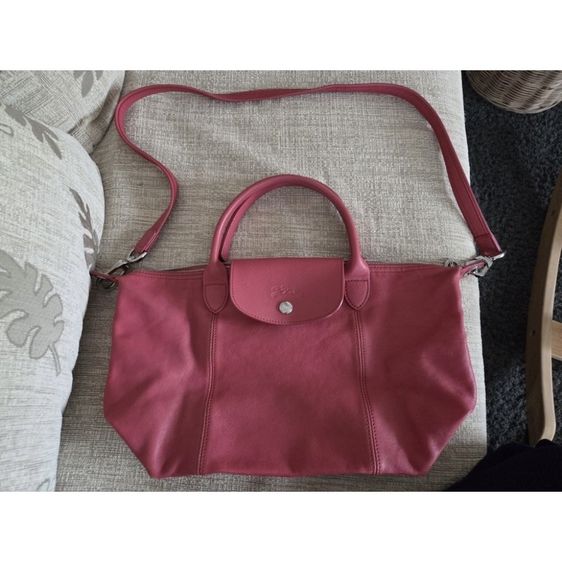 หนังแท้ หญิง ชมพู Longchamp Cuir หนังแกะแท้ สี Cyclamen Pink Size S ราคา 3,200 รวมส่ง ของแท้ 100% มีปลายทาง