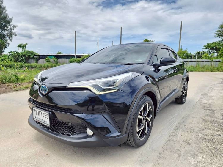 ปี2019 TOYOTA CHR 1.8 HYBRID HIGH รุ่น Top  ประหยัดน้ำมัน