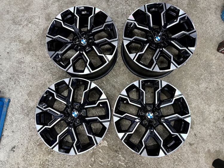 ล้อแม็ก BMW X3 ขอบ 20” หน้ากว้าง 9” ET 24 หลังกว้าง 10,5” ET 44 ถอดป้ายแดง รูปที่ 3