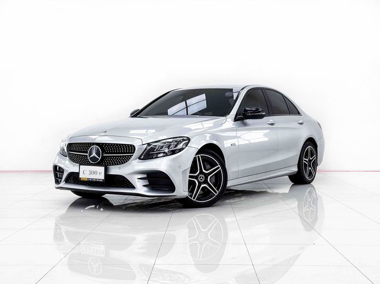 Mercedes-Benz C-Class 2023 C300e Sedan ปลั๊กอินไฮบริด (PHEV) ไม่ติดแก๊ส เกียร์อัตโนมัติ เทา