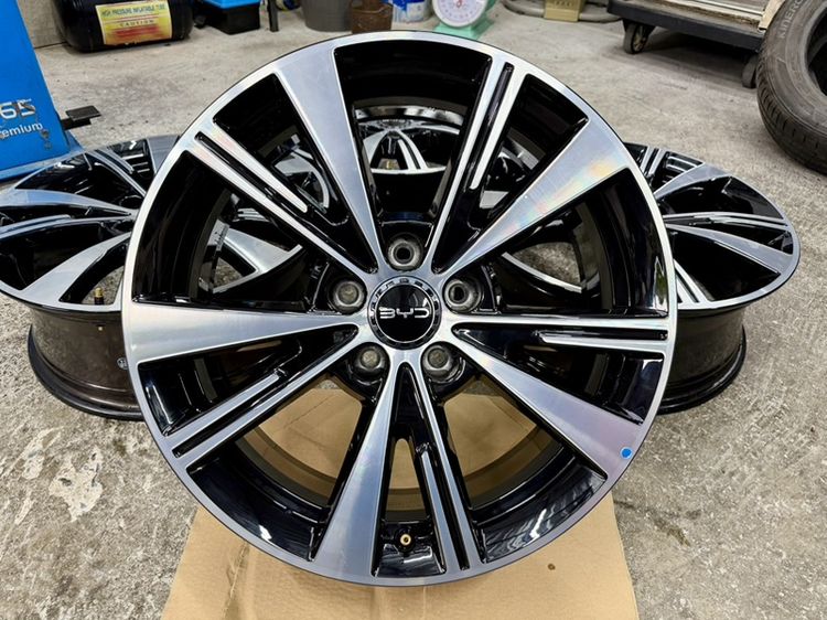 18" ล้อแม็ก BYD ATTO 3 ขอบ 18” ถอดป้ายแดง