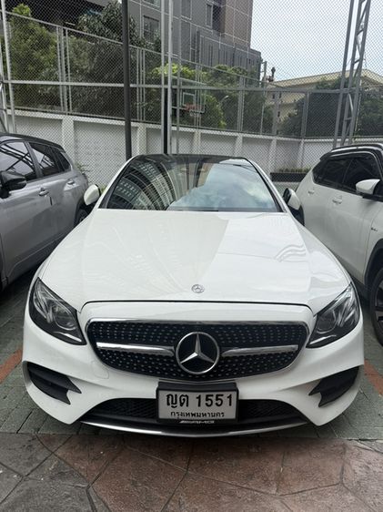 รถ Mercedes-Benz E-Class E220 CDI สี ขาว