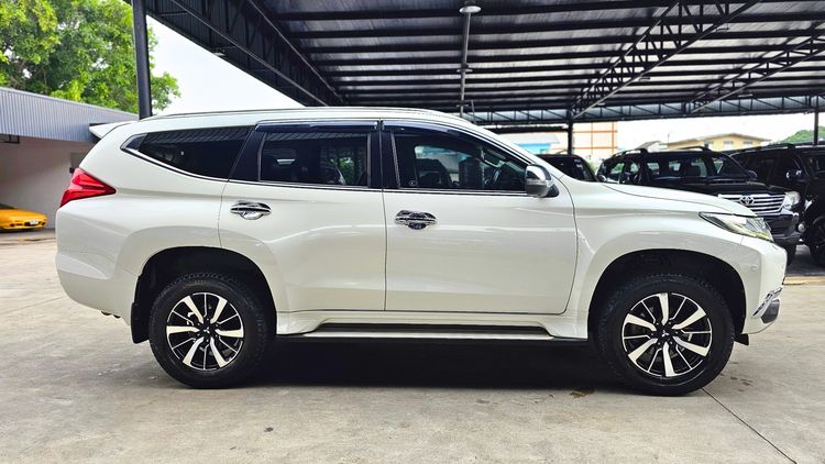 Mitsubishi Pajero Sport 2017 2.4 GT Premium 4WD ดีเซล รูปที่ 4