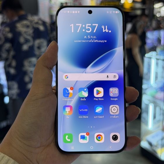 อื่นๆ 512 GB ViVO V70 512GB สีดำ เครื่องศูนย์ สภาพสวยมาก จอ6.59นิ้ว แรม12รอม512 Snap7 Gen4 กล้อง50ล้าน(3ตัว) ประกันศูนย์ยาวๆ🥰🥰