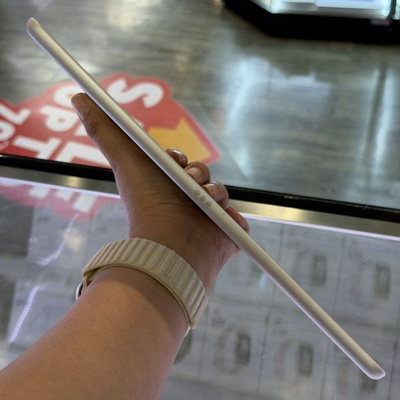 iPad Gen9 64GB ใส่ซิม(Cellular+WiFi) สีขาว เครื่องศูนย์ โมเดลTH สภาพสวยมากๆ เครื่องใช้งานดีเยี่ยม ครบยกกล่อง🔥🔥 รูปที่ 4