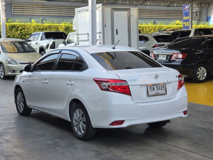 Toyota Vios 2014 1.5 E Sedan เบนซิน ไม่ติดแก๊ส เกียร์อัตโนมัติ ขาว รูปที่ 4