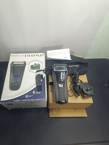 เครื่องโกนหนวดไฟฟ้า Remington F2 Style Series สภาพดี ครบกล่อง