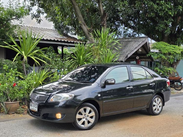 รถ Toyota Vios 1.5 S สี ขาว