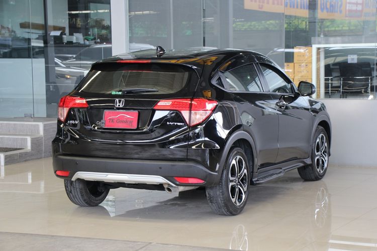 Honda HR-V 2018 1.8 E Utility-car เบนซิน ไม่ติดแก๊ส เกียร์อัตโนมัติ ดำ รูปที่ 2
