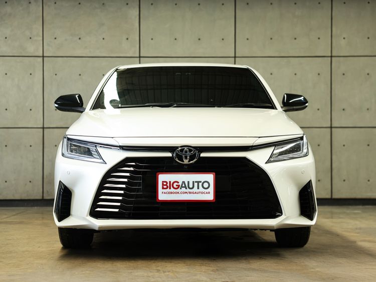 Toyota Yaris ATIV 2024 1.2 Premium Luxury Sedan เบนซิน ไม่ติดแก๊ส เกียร์อัตโนมัติ ขาว รูปที่ 3