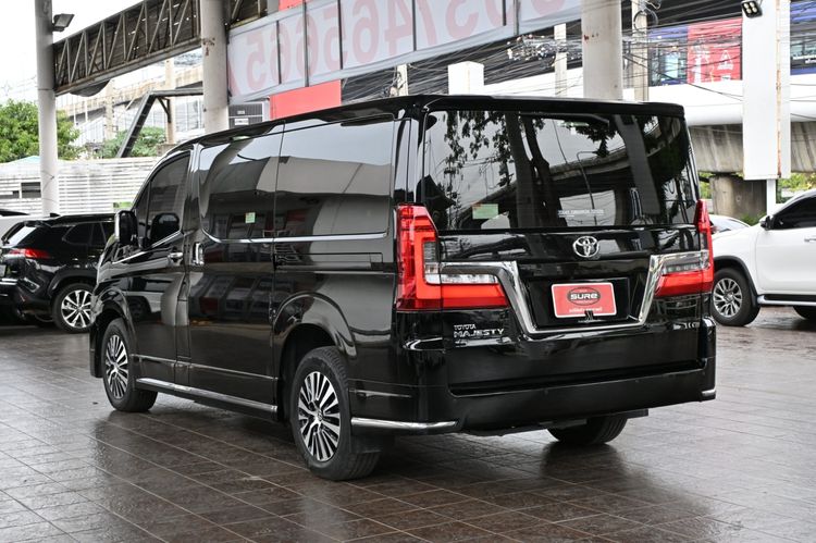 Toyota Majesty 2020 2.8 Premium Van ดีเซล ไม่ติดแก๊ส เกียร์อัตโนมัติ ดำ รูปที่ 4