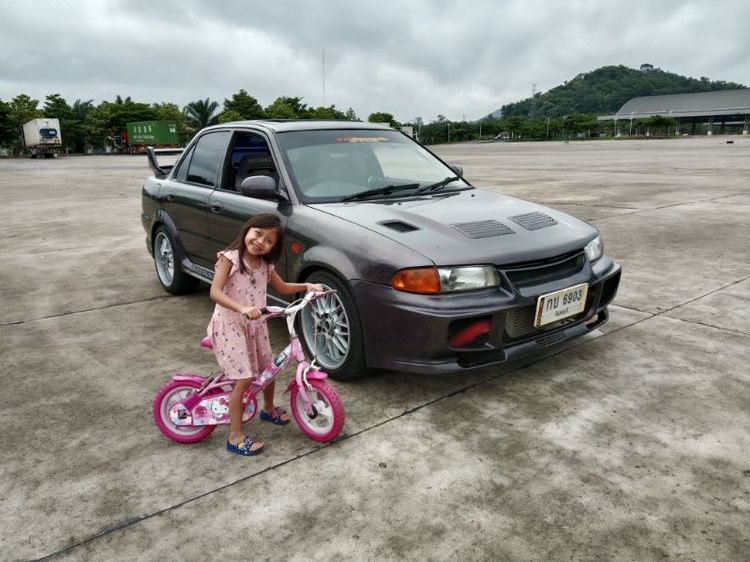 รถ Mitsubishi Lancer 2.0 SEi LTD สี ม่วง