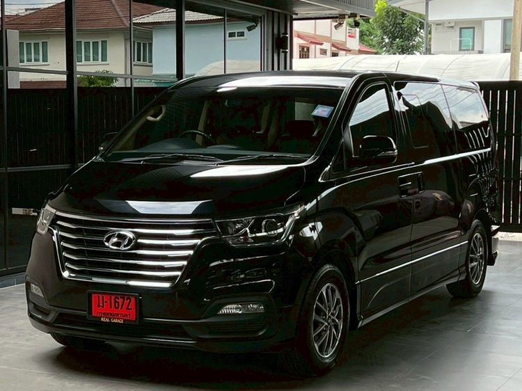 Hyundai H-1  2019 2.5 Elite Van ดีเซล ไม่ติดแก๊ส เกียร์อัตโนมัติ ดำ