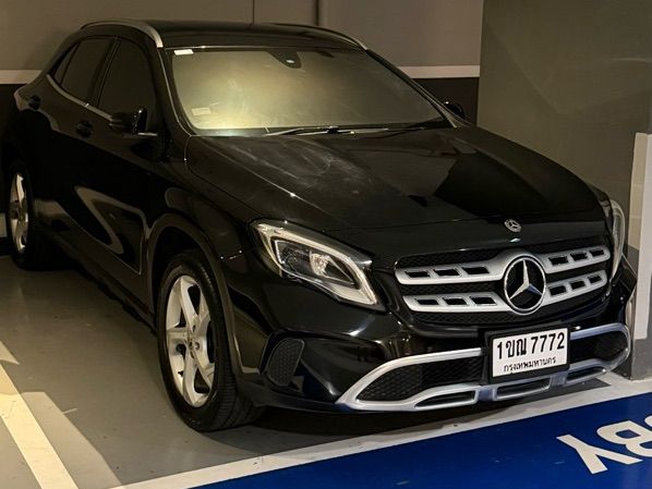Mercedes-Benz GLA-Class 2019 GLA200 Utility-car เบนซิน ไม่ติดแก๊ส เกียร์อัตโนมัติ ดำ