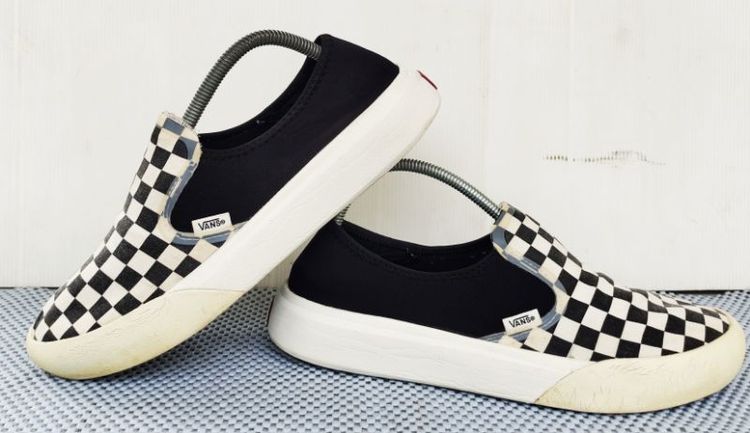 รองเท้า💥VANS Slip - On💥ของแท้‼️พื้นเดิม นิ่ม เบา สวยๆ เดิม สภาพดี💥ไซร์ 42