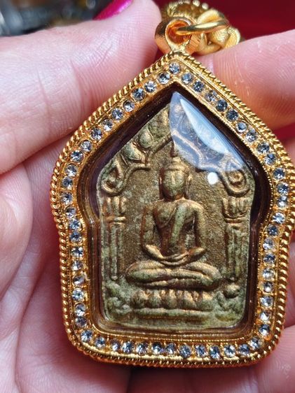 พระขุนแผนหลวงปู่ทิมวัดละหารไร่จังหวัดระยองพร้อมเลี่ยมกันน้ำ