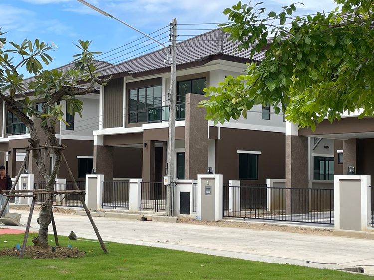 บ้านกาญจน์กนก 2 เฟส 4 บ้านเดี่ยวหน้าสวน