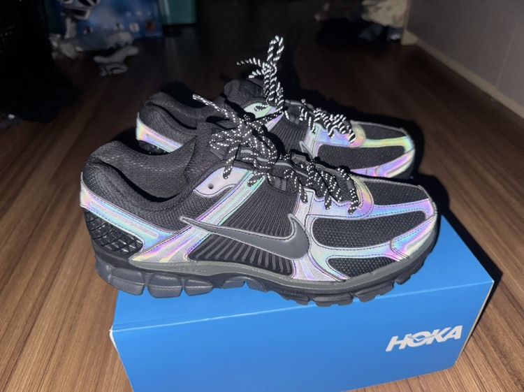NIKE ZOOM VOMERO 5 รูปที่ 2