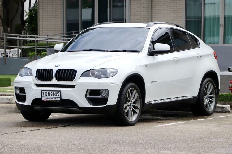 รถ BMW X6 3.0 xDrive30d 4WD สี ขาว