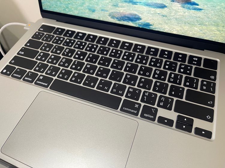 MacBook Air 13 inch, M5 2026 16 GB SSD 512GB รูปที่ 3