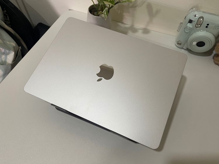 MacBook Air 13 inch, M5 2026 16 GB SSD 512GB รูปที่ 2