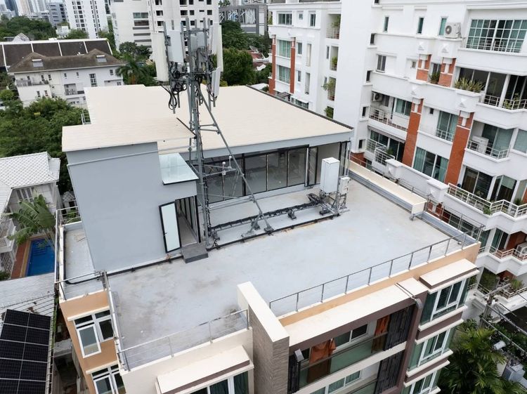 ให้เช่า Rooftop สุขุมวิท 33 พร้อม Private Terrace ใกล้ BTS พร้อมพงษ์