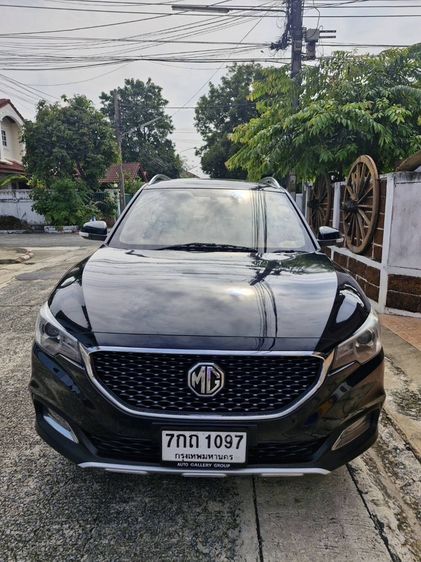 รถ MG ZS 1.5 D สี ดำ