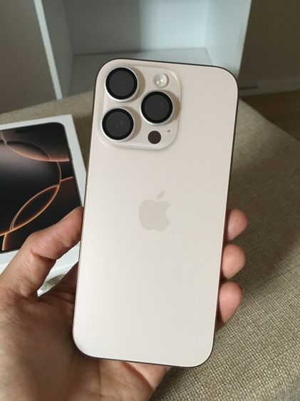 iPhone 16 Pro 256 GB สี Desert titanium