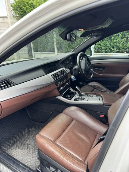 BMW Series 5 2013 528i Sedan เบนซิน เกียร์อัตโนมัติ ขาว รูปที่ 3
