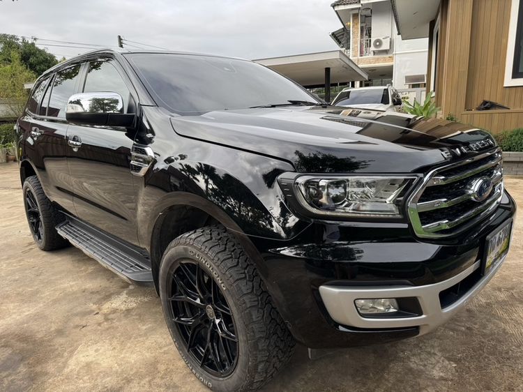 Ford Everest 2020 2.0 Titanium Utility-car ดีเซล เกียร์อัตโนมัติ ดำ รูปที่ 3