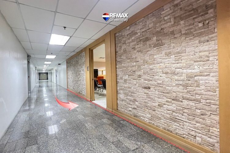 Office for rent Jewellery Centre Building 226.28 Sq.mt. ready to move in Special offer 41,000 THB รูปที่ 3