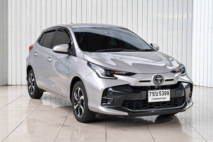 รถ Toyota Yaris 1.2 Sport สี เทา