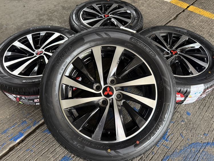 Mitsubishi Attrage ขอบ 15 นิ้ว Top🔥