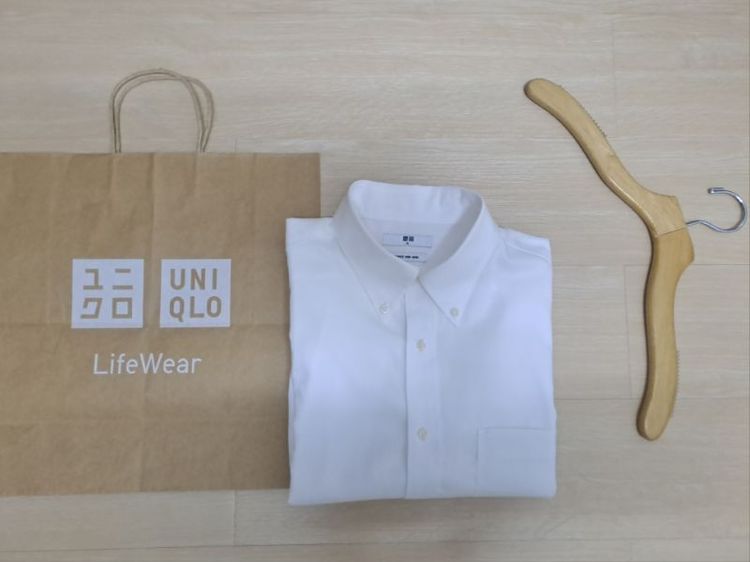 อื่นๆ XL เสื้อเชิ้ตแขนยาวสีขาว ผ้า Super Non-Iron แบรนด์ Uniqlo‼️แท้จาก Shop สภาพดี 90%