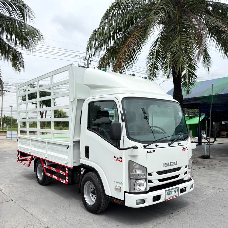 รถ ISUZU NLR 130 แรง ปี 2564  รถห้างแท้  (4 ล้อไม่ติดเวลา)  กะบะเหล็กคอกสูง ยาว 3.50 ม กว้าง 1.90  ม. รูปที่ 2