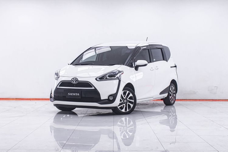 Toyota Sienta 2019 1.5 V Utility-car เบนซิน ไม่ติดแก๊ส เกียร์อัตโนมัติ ขาว
