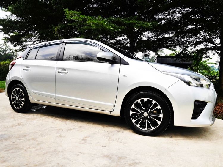 Toyota Yaris 2014 1.2 E Sedan เบนซิน ไม่ติดแก๊ส เกียร์อัตโนมัติ บรอนซ์เงิน รูปที่ 2