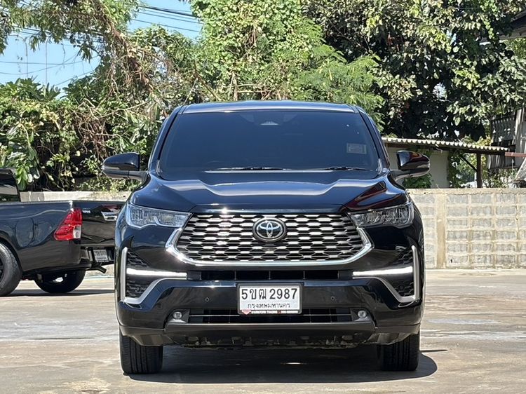 Toyota Innova 2024 2.0 Zenix HEV Smart Utility-car ไฮบริด ไม่ติดแก๊ส เกียร์อัตโนมัติ ดำ รูปที่ 2