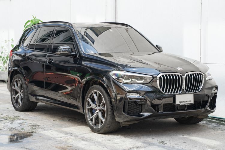 BMW X5 xDrive 45e M Sport ออกศูนย์ 2022