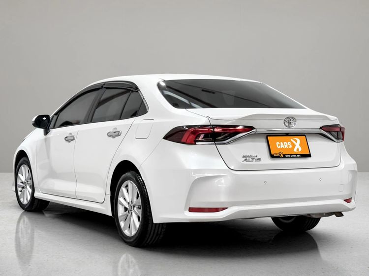 Toyota Altis 2022 1.6 G Sedan เบนซิน ไม่ติดแก๊ส เกียร์อัตโนมัติ ขาว รูปที่ 4