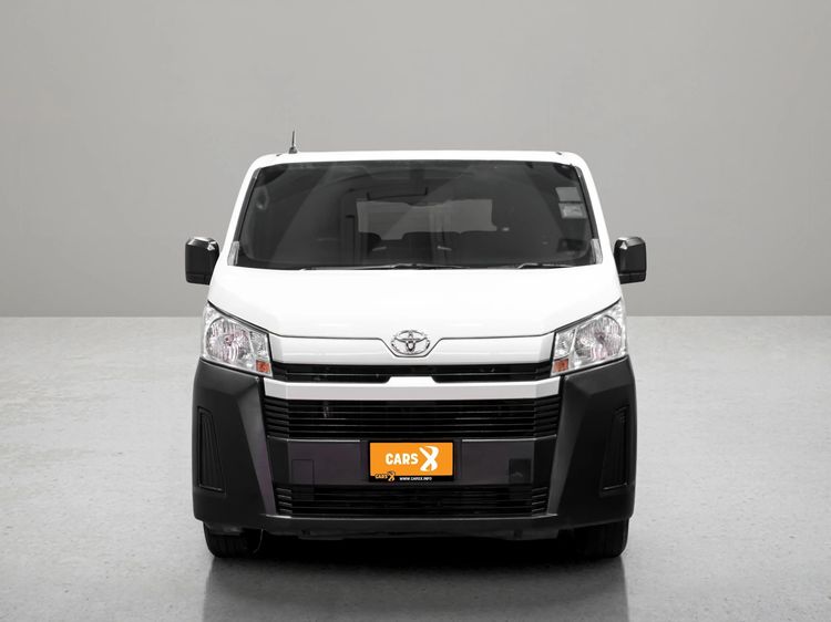 Toyota Hiace 2019 2.8 economy Van ดีเซล ไม่ติดแก๊ส เกียร์ธรรมดา ขาว รูปที่ 3