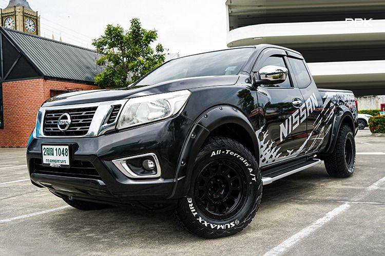 รถ Nissan NP300-NAVARA 2.5 V สี ดำ