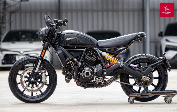 Ducati Scrambler IconDark ปี2021 มือเดียว วิ่ง8,000Km แต่งแสนกว่า รูปที่ 4