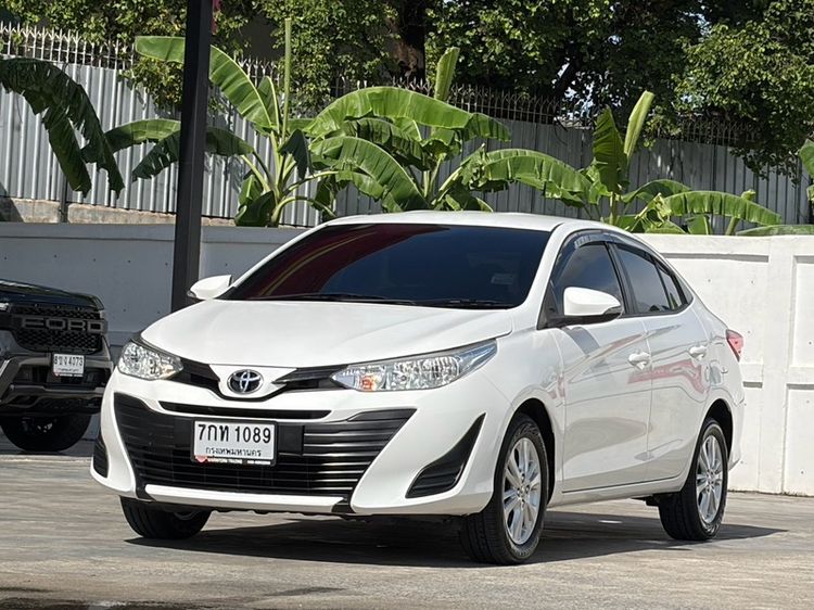 Toyota Yaris ATIV 2018 1.2 E Sedan เบนซิน ไม่ติดแก๊ส เกียร์อัตโนมัติ ขาว รูปที่ 3