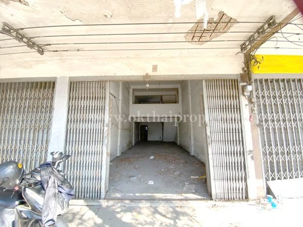 อาคารพาณิชย์ 4.5 ชั้น ติดถนนสนามบินน้ำ เมืองนนทบุรี รูปที่ 2