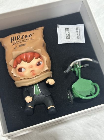 โมเดล POP MART HIRONO Little Prank 200% | ของแท้ | ครบกล่อง