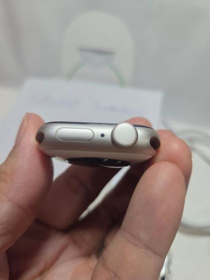 Apple Watch SE3 40mm GPSสี Starlight รูปที่ 5